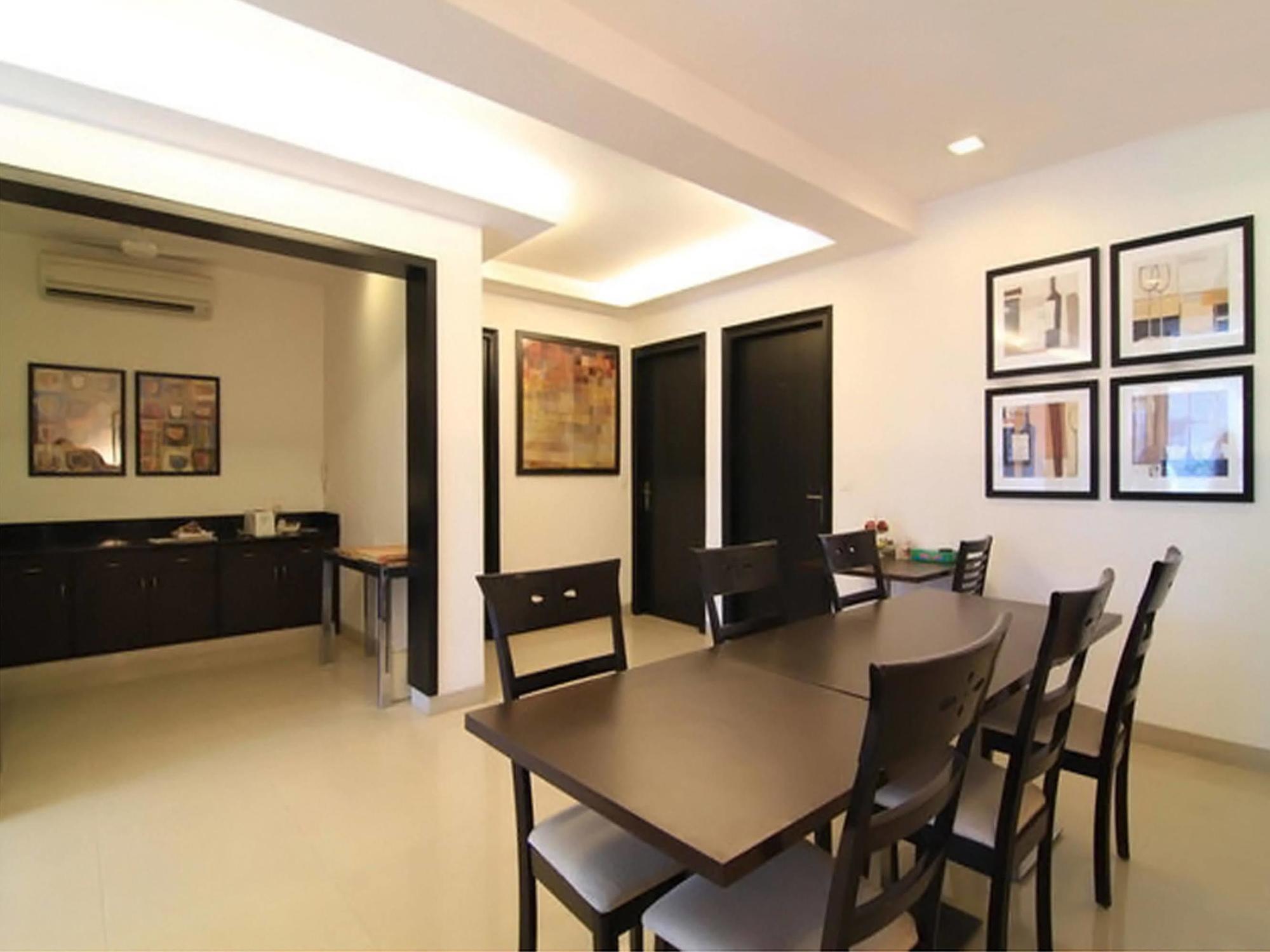 Bed and Breakfast Rainbow Residency à New Delhi Extérieur photo